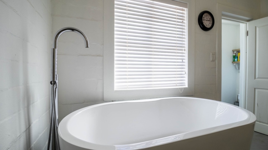 6 Bedroom Property for Sale in Jacobsbaai Western Cape